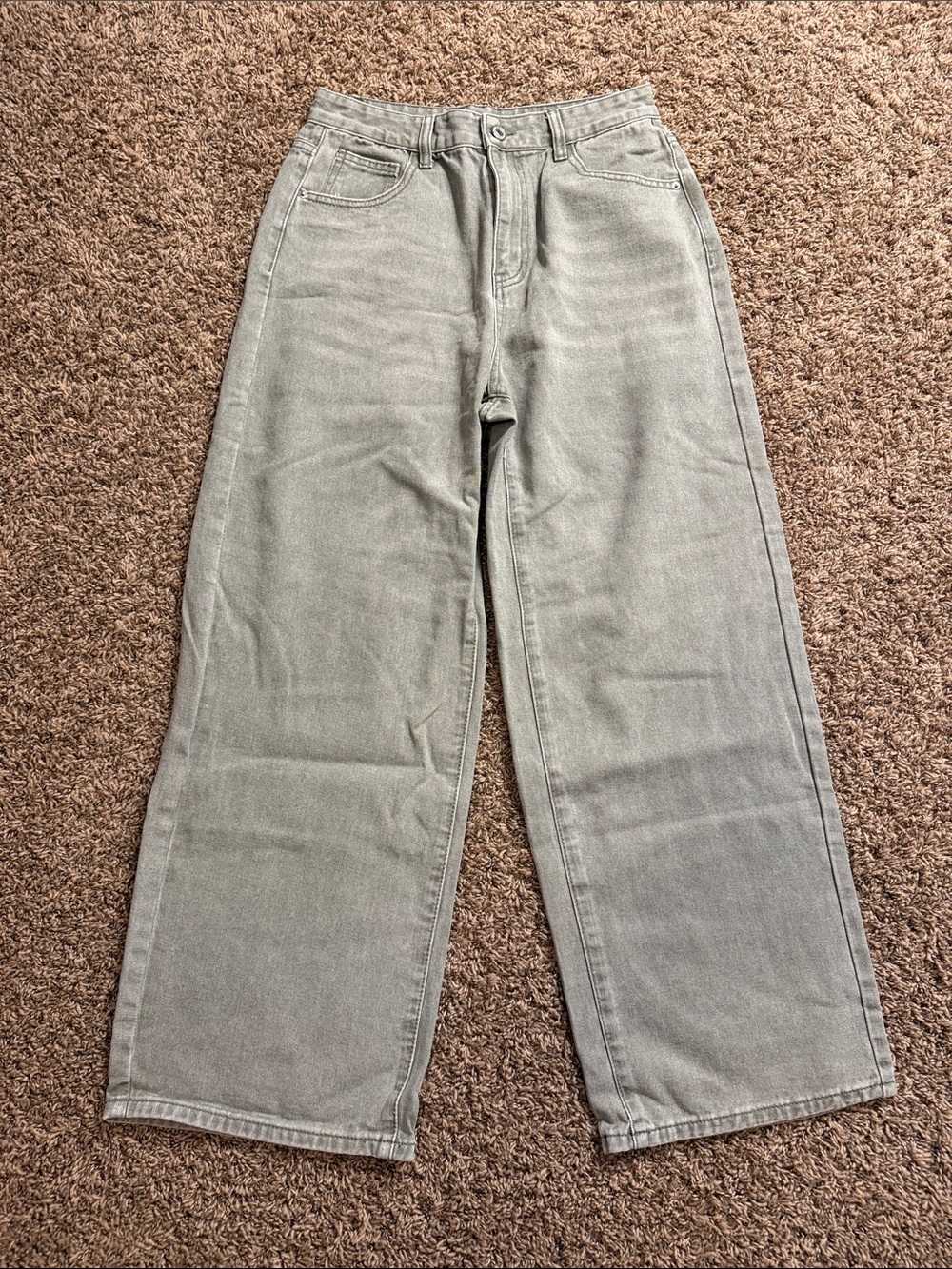 SHEIN Wide Leg Flare Jeans in Light Gray